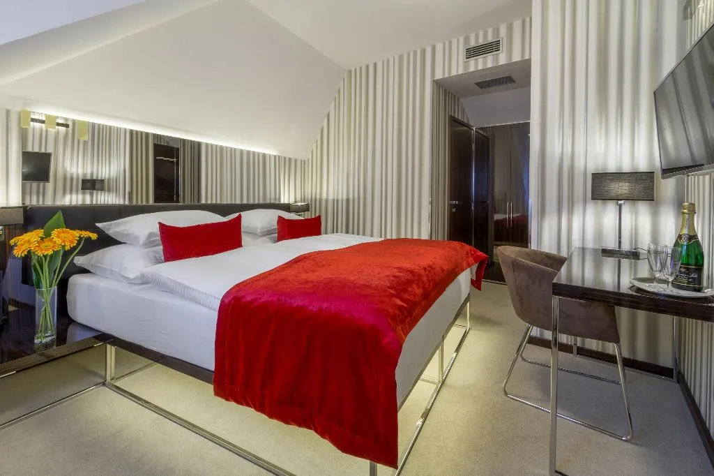 Double or Twin STANDARD Room, Clementin, Prague
