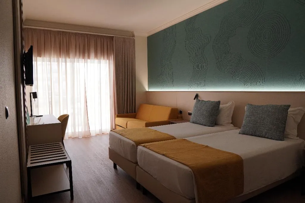 Double or Twin SEA VIEW CAPACITY 4 Room, Ukino Palmeiras Village Family Resort, Algarve