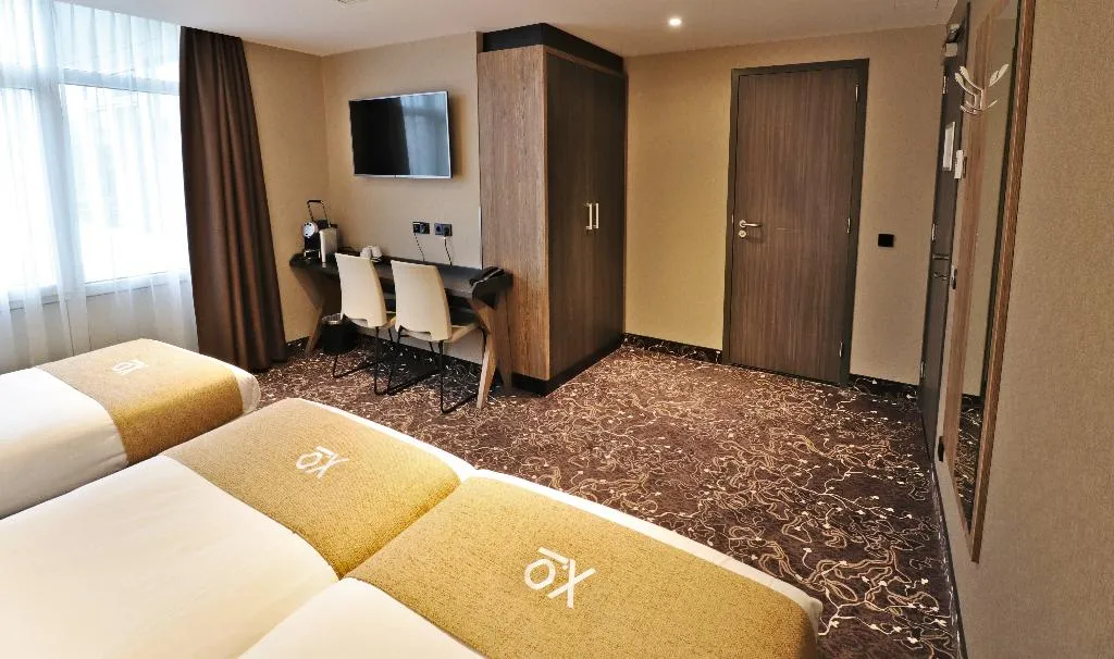 TRIPLE STANDARD Room, Xo Hotels Infinity, Amsterdam