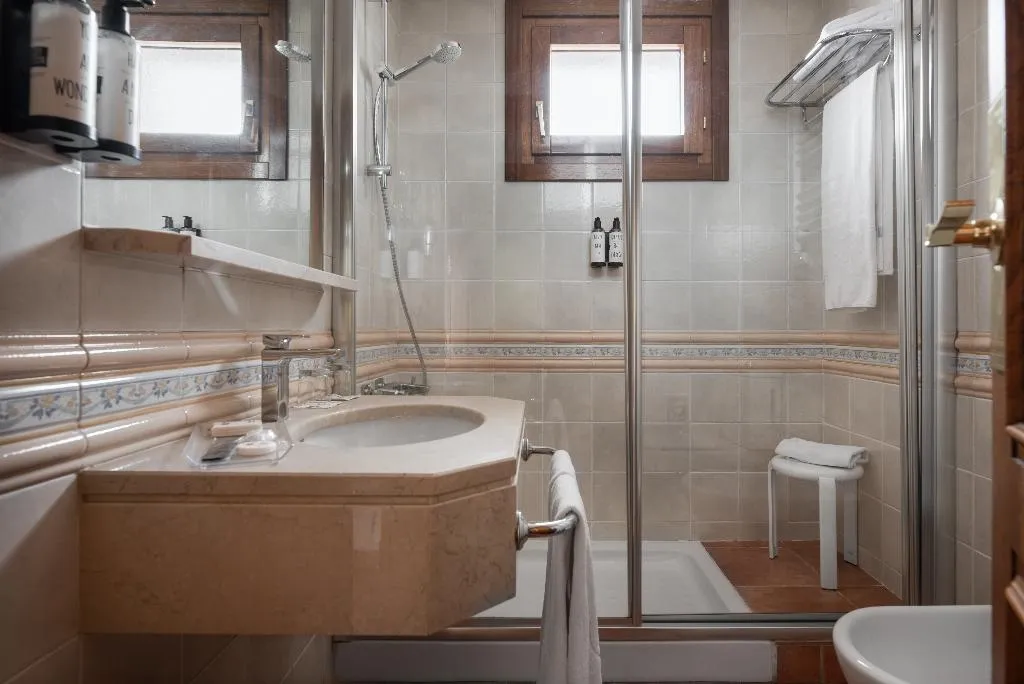 Double or Twin WITH TERRACE Room, Dorma Alfonso VIII, Madrid