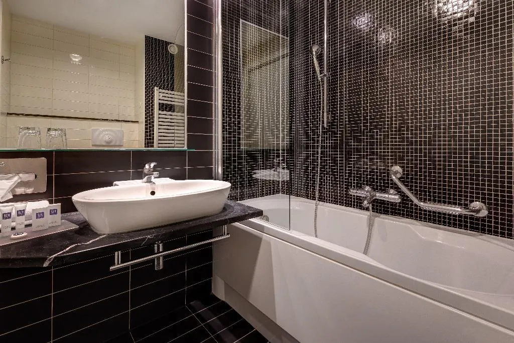 TRIPLE EXECUTIVE Room, iH Hotels Roma Z3, Rome