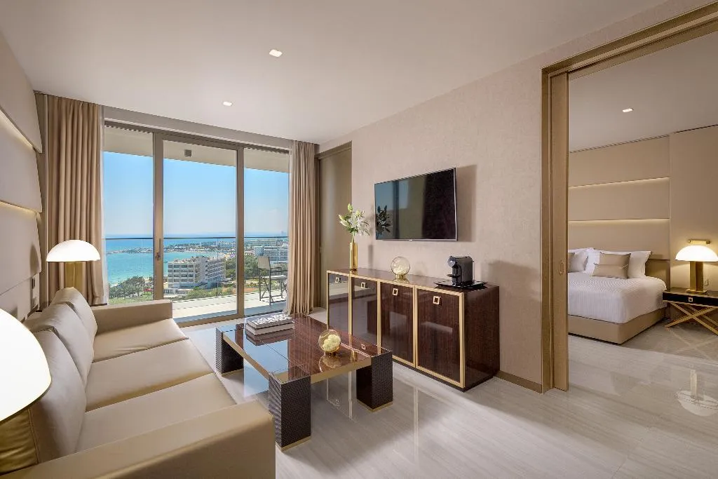 SUITE DELUXE Room, Amarande Hotel, Cyprus