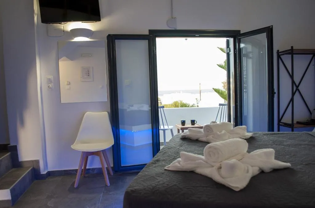 Room, Sun Springs, Santorini