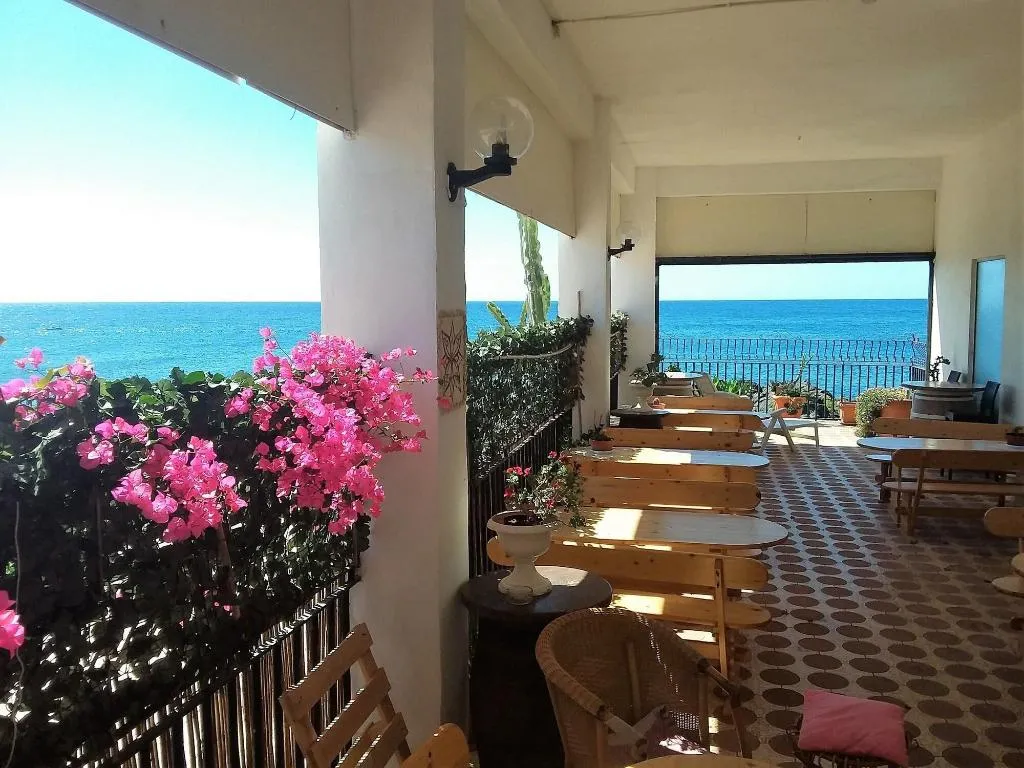 Terrace, Orpheus, Taormina