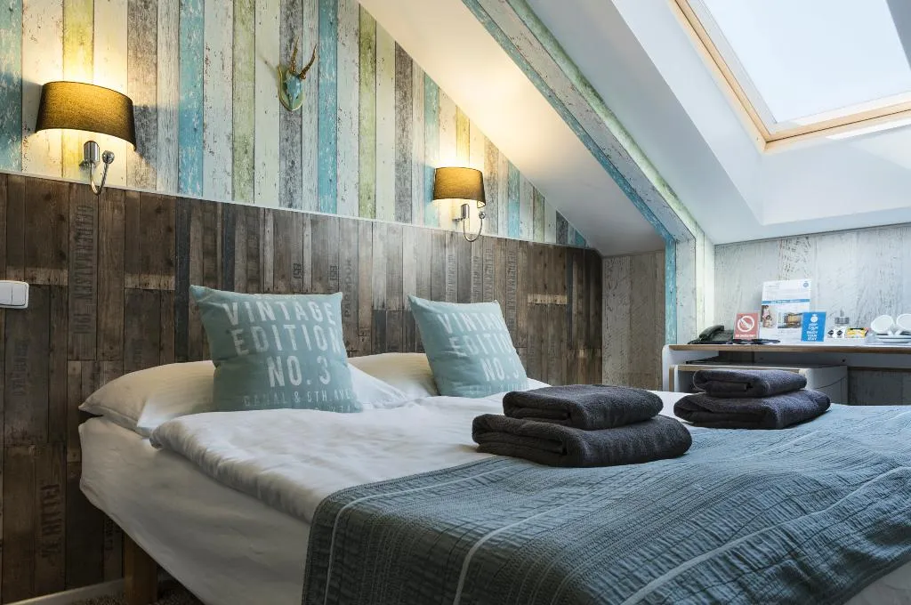 Room, Royal Court Hotel, Prague