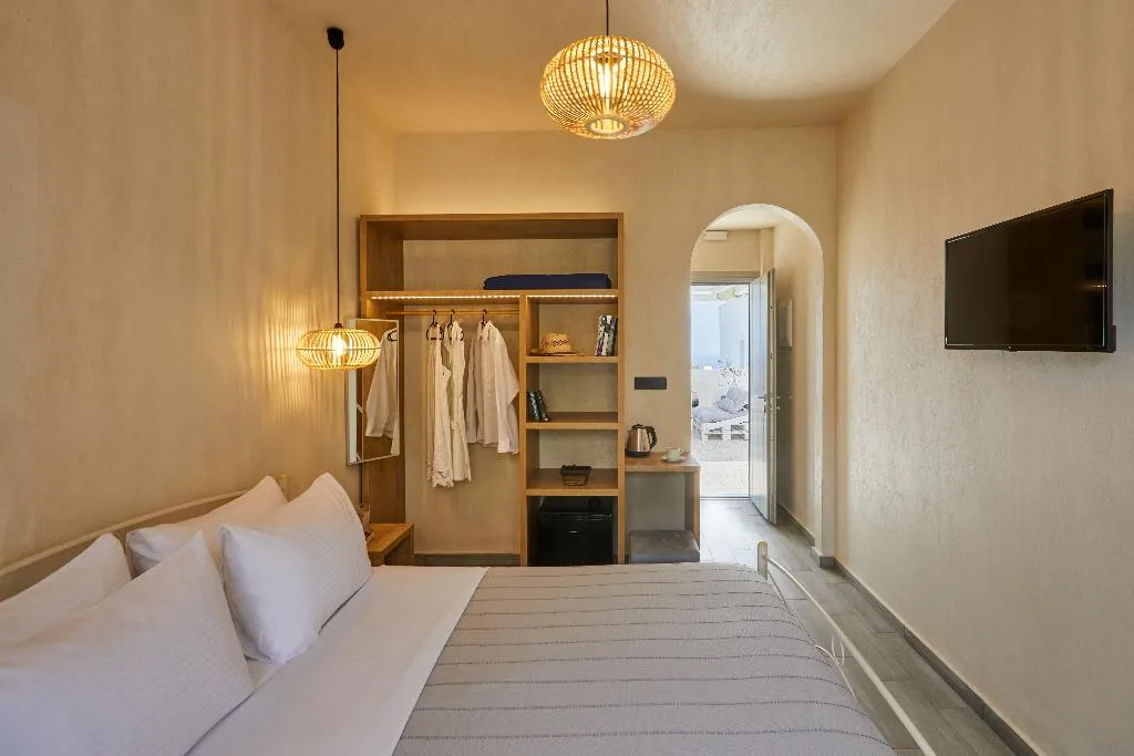 DOUBLE GARDEN VIEW Room, Acropole Sunrise, Santorini