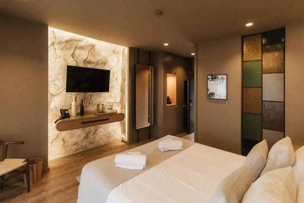 Room, Pousadela Village, Porto
