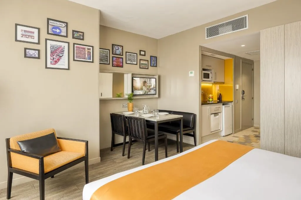 STUDIO STANDARD Room, Citadines Ramblas Barcelona, Barcelona