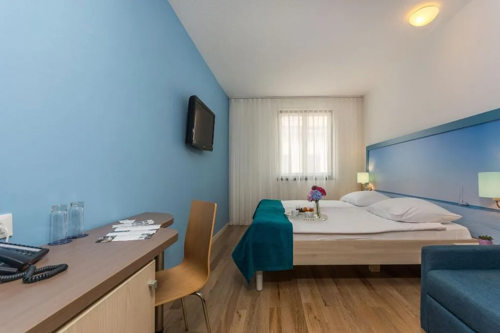 Room, Vista, Istria