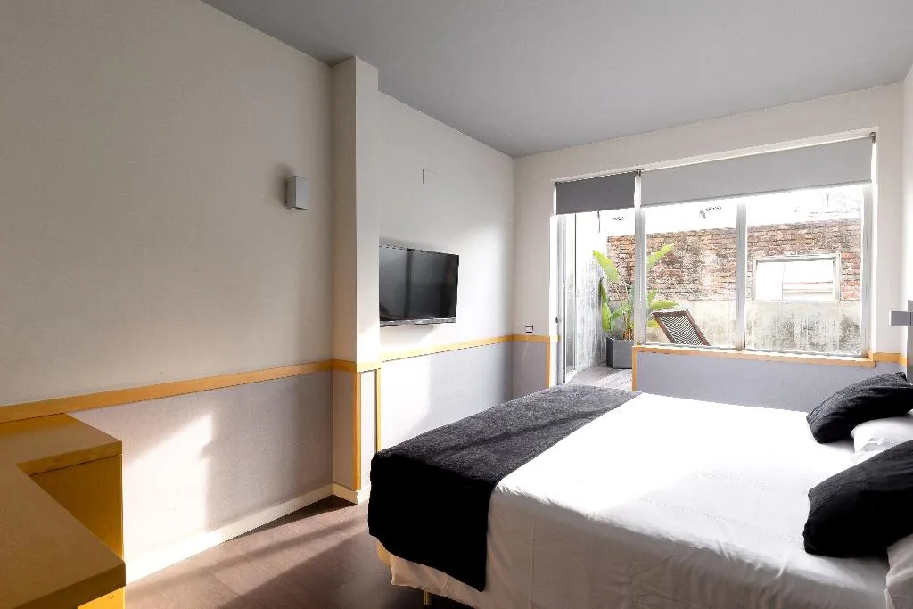 DOUBLE SINGLE USE WITH TERRACE Room, Onix Liceo, Barcelona