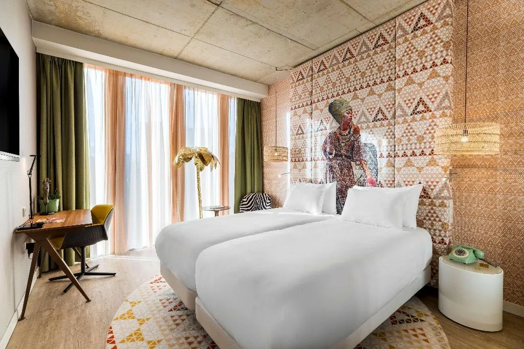 DOUBLE SUPERIOR WITH VIEWS Room, nhow Amsterdam RAI, Amsterdam