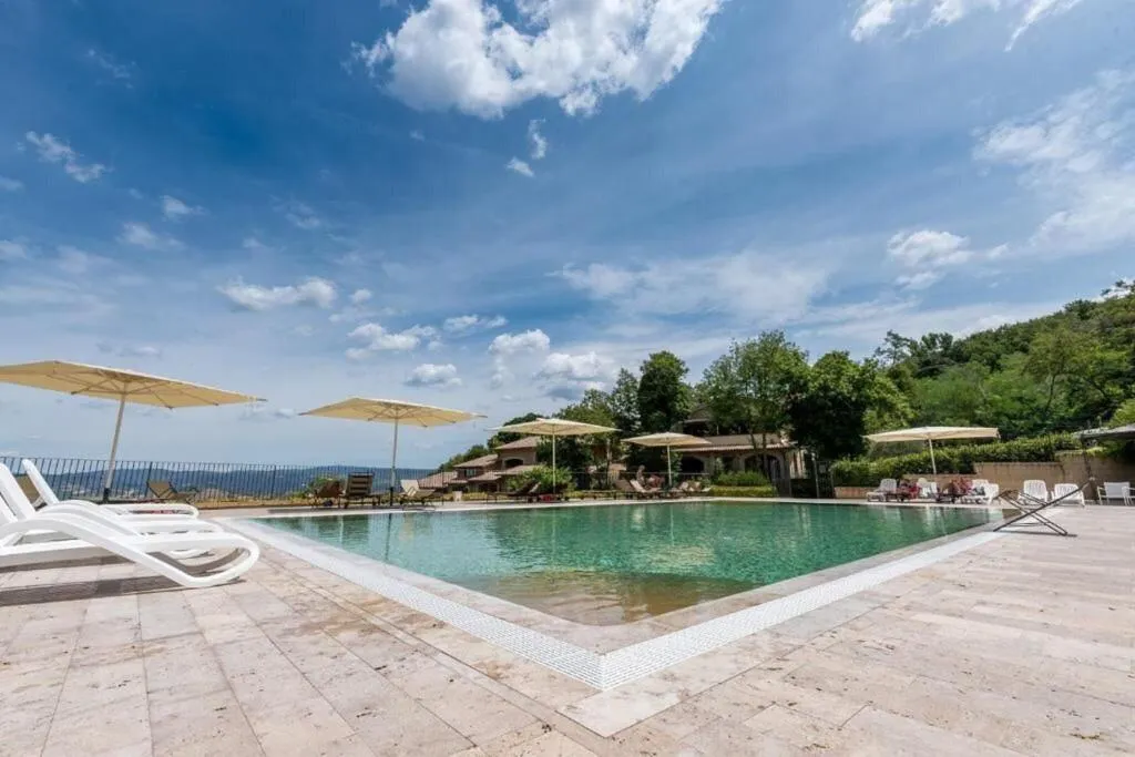 Pool, Altarocca Wine Resort, Perugia