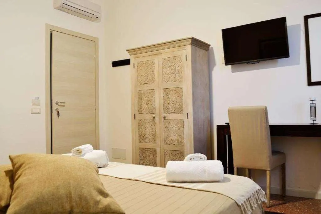 Room, Al Piazza Marina B&B, Palermo