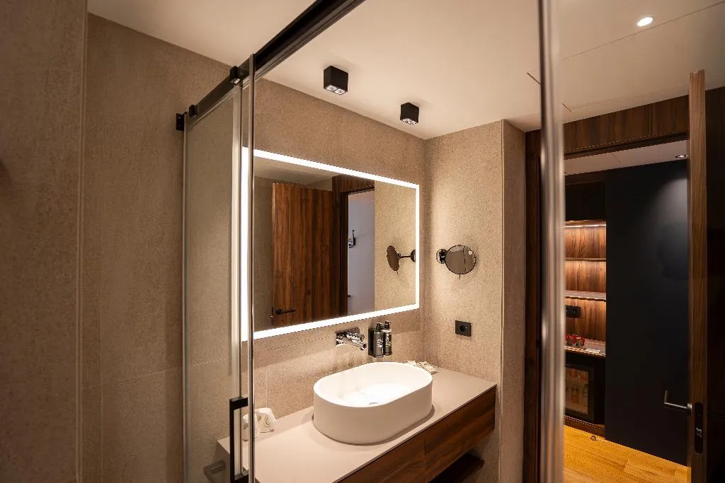 DOUBLE CAPACITY 3 Room, Zenit Borrell, Barcelona