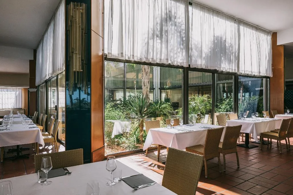 Restaurant, MClub Alicudi, Catania