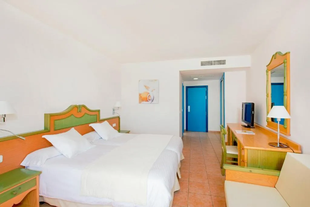 TRIPLE SIDE SEA VIEW Room, Iberostar Waves Playa Gaviotas, Fuerteventura