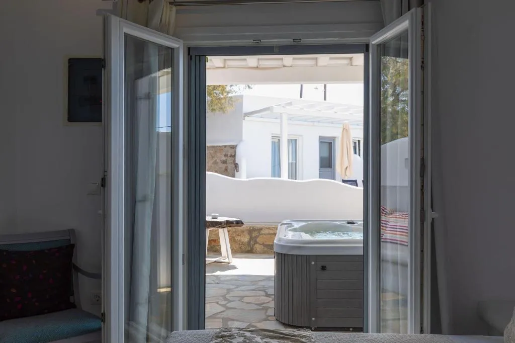 SUITE ONE BED Room, Villa Konstantin Rooms & Suites, Mykonos