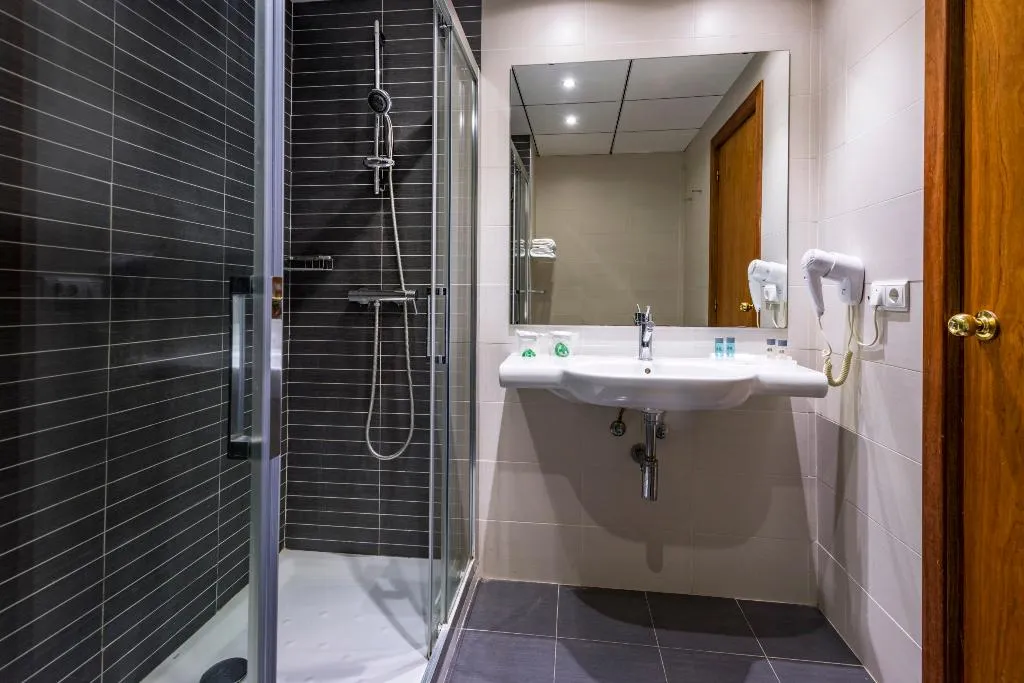 TRIPLE SEA VIEW Room, 4R Salou Park Resort I, Costa Dorada