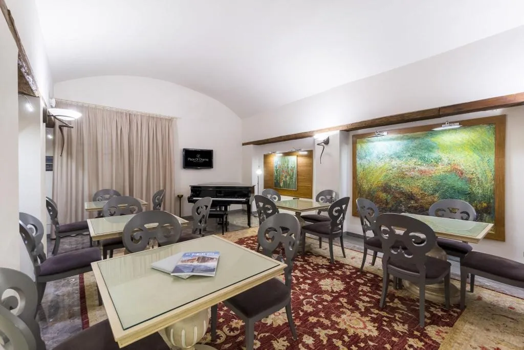 Lobby, Art Atelier, Florence