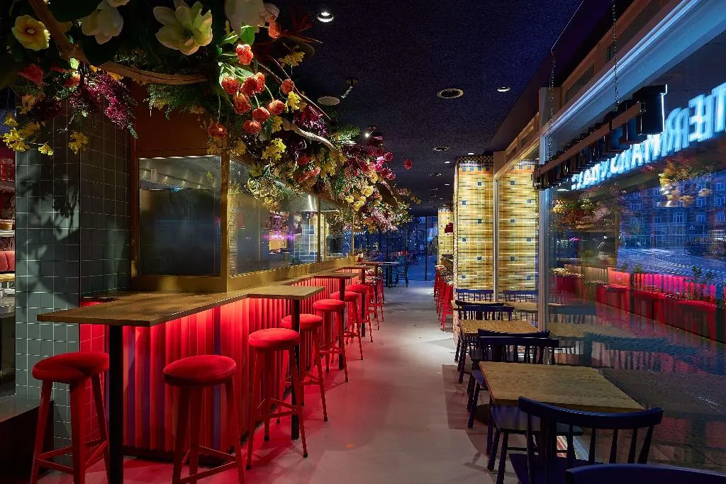 Bar, NH Collection Amsterdam Flower Market, Amsterdam
