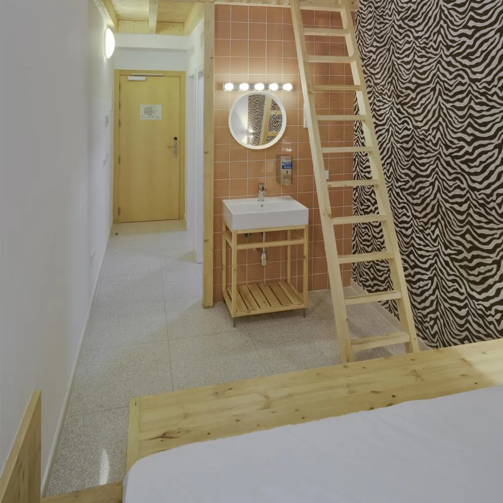 FAMILY ROOM WITH AIR CONDITIONING Room, Loop INN Hostel Cartagena, Costa Blanca