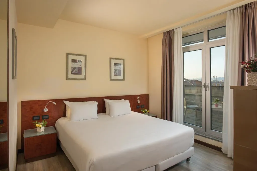 DOUBLE SUPERIOR WITH VIEWS Room, NH Bergamo, Milan