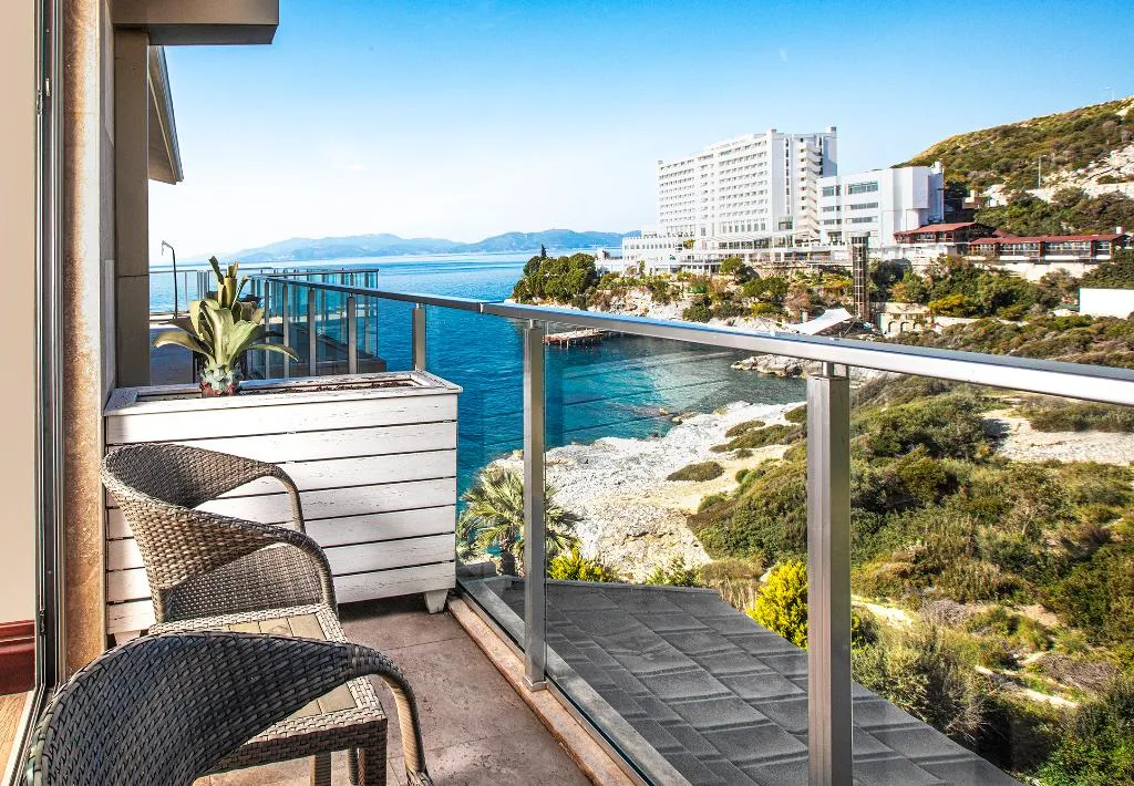 DOUBLE SUPERIOR SIDE SEA VIEW Room, Charisma De Luxe Hotel, Izmir