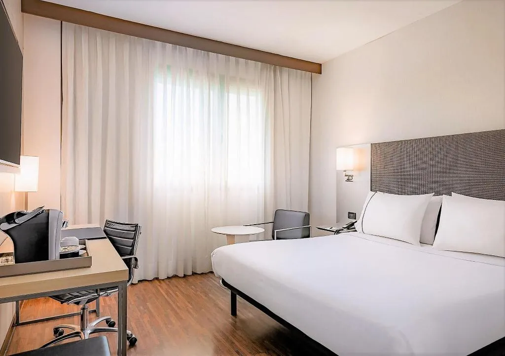 DOUBLE CITY VIEW KING BED Room, AC Milano, Milan
