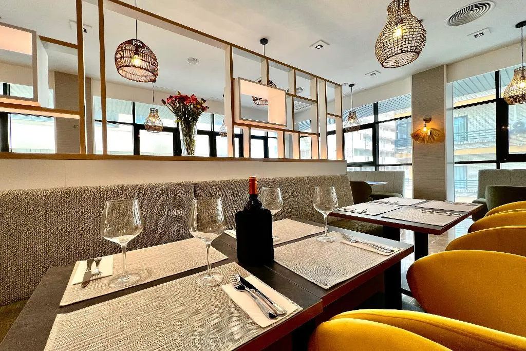 Restaurant, Leonardo Hotel Fuengirola Costa del Sol, Costa Del Sol