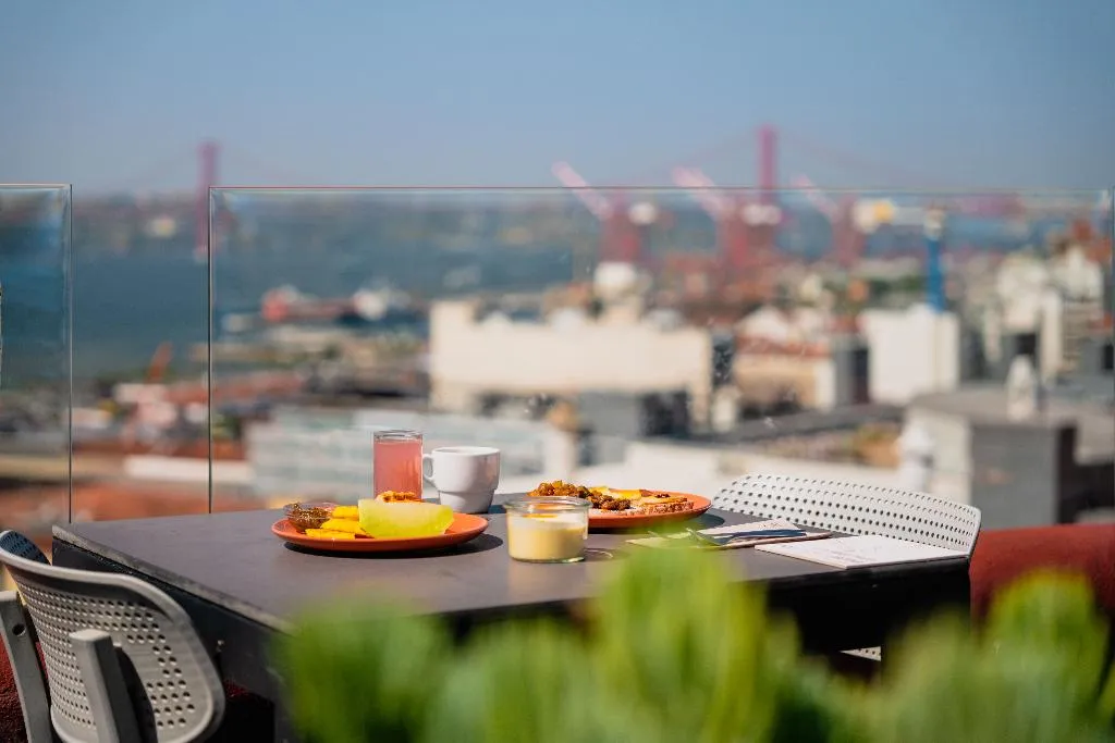 Terrace, Monte Belvedere Hotel By Shiadu, Lisbon