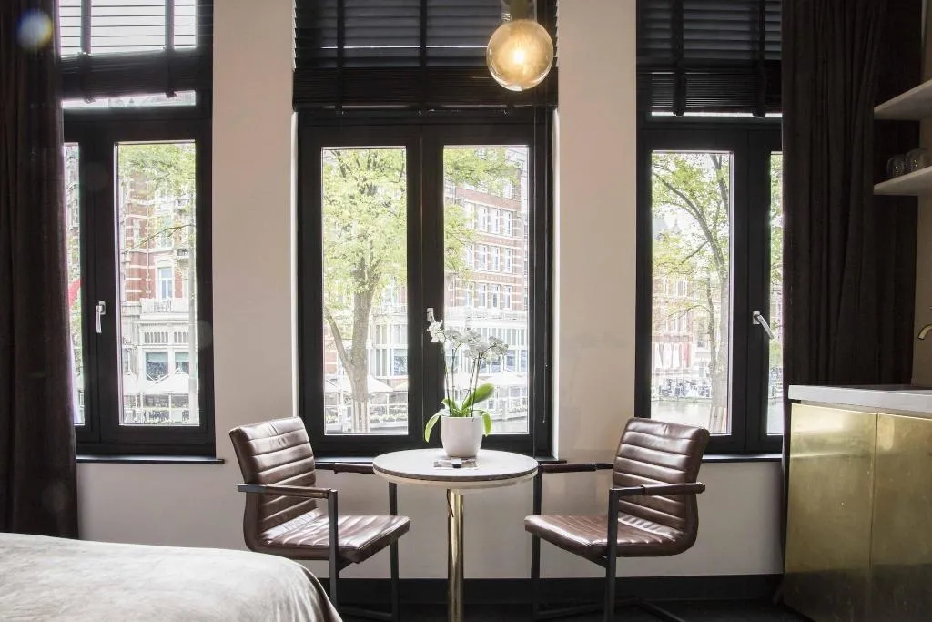TRIPLE TWO BEDS Room, House Of Amstel, Amsterdam