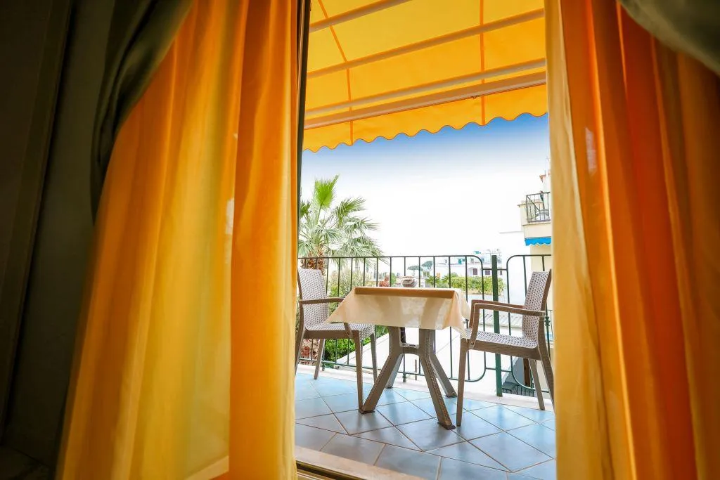 DOUBLE WITH BALCONY Room, Hotel Rivamare, Naples
