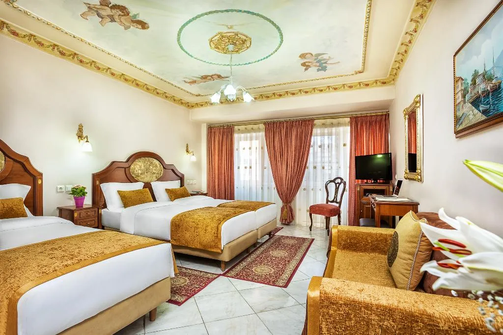TRIPLE CITY VIEW Room, Imperial Palace | Classical Hotel Thessaloniki, Halkidiki