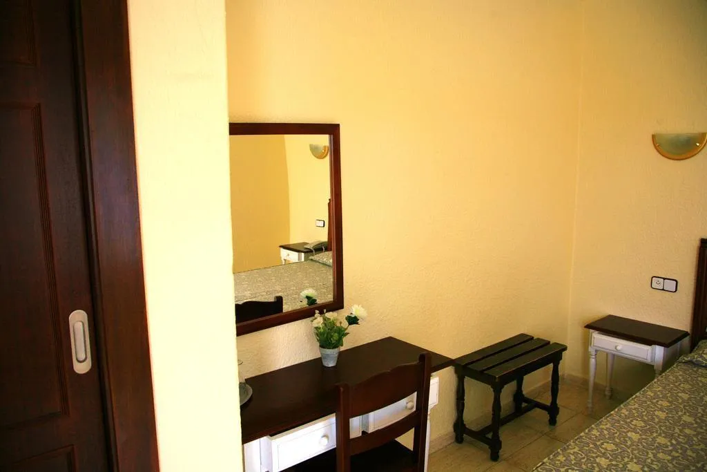Double or Twin STANDARD Room, Villa Columbus Rooms and Restaurant, Majorca