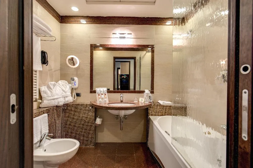 JUNIOR SUITE STANDARD Room, Kolbe Hotel Rome, Rome