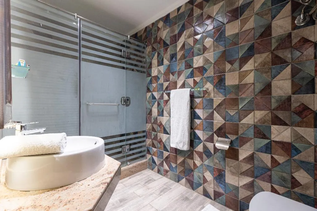 SUITE TWO BEDROOMS ONE BATHROOM Room, Pyramids Yard Hotel, Cairo