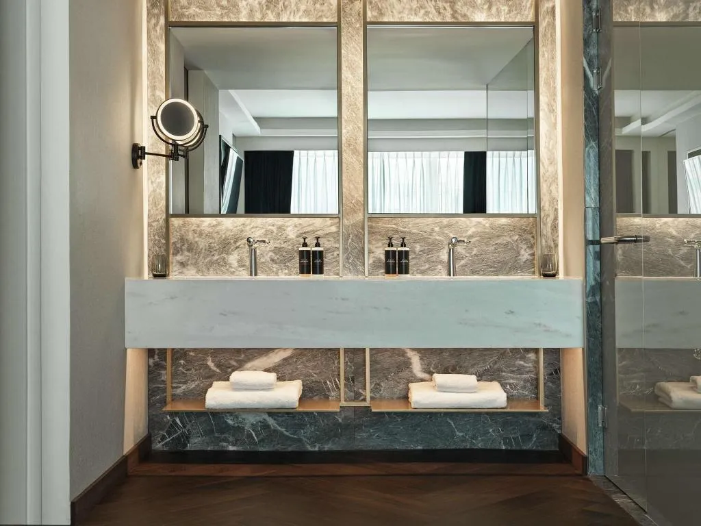 Room, Grand Hyatt Athens, Athens