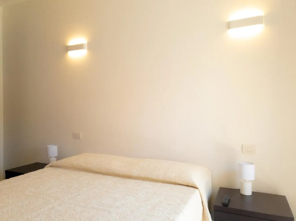 APARTMENT GARDEN VIEW Room, PMS CaseVacanze Olbia, Olbia