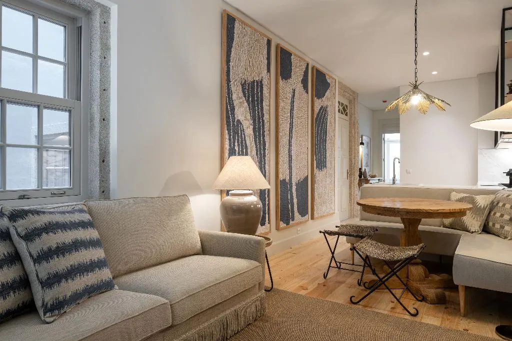 APARTMENT TWO BEDROOMS Room, Líbere Porto Laranjais, Porto