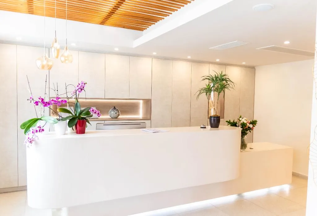 Lobby, Sellada Beach, Santorini