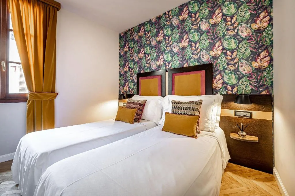 DOUBLE BASIC Room, Duomo Firenze, Florence