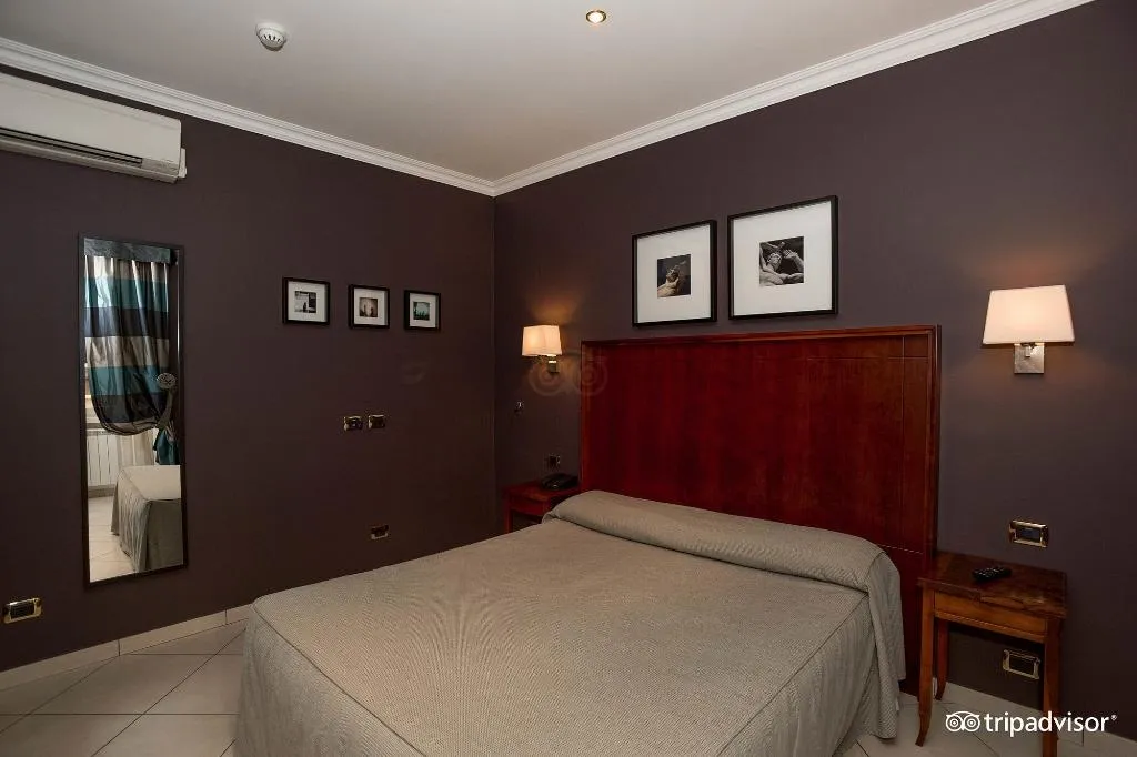 TWIN STANDARD Room, Taormina, Rome