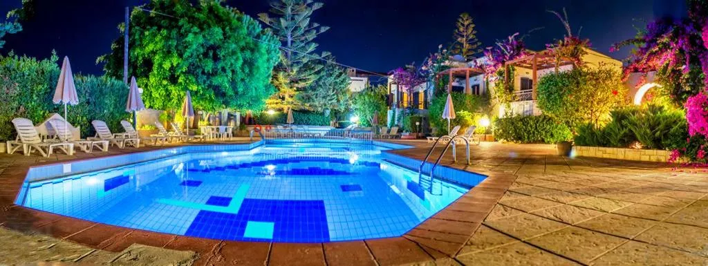 Pool, Your Memories, Crete