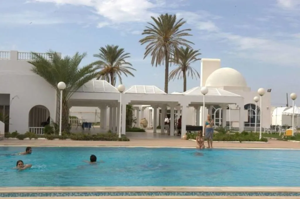 Pool, Ezzahra Dar Tunis, Tunisia
