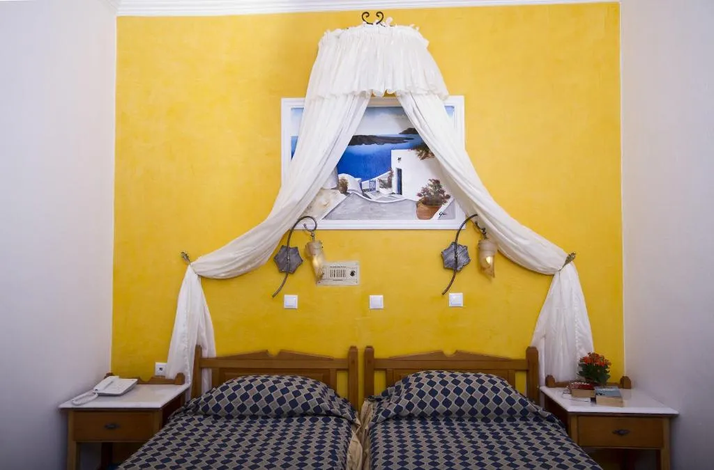 Room, Golden Star, Santorini