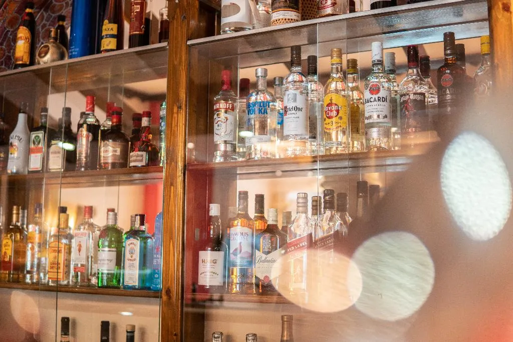Bar, Argo, Athens