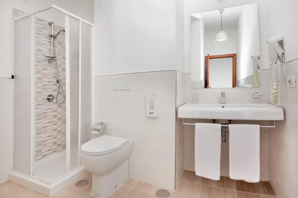 TRIPLE SUPERIOR Room, Hotel Miramare, Naples