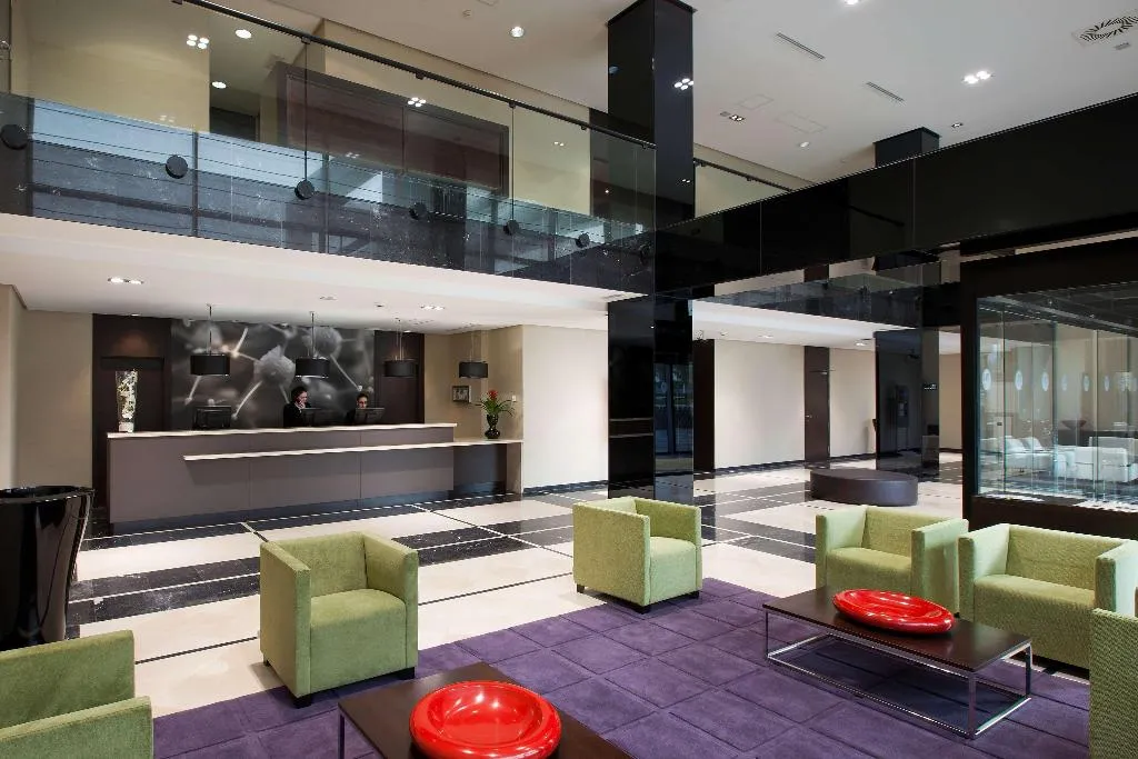 Lobby, NH Madrid Ribera del Manzanares, Madrid