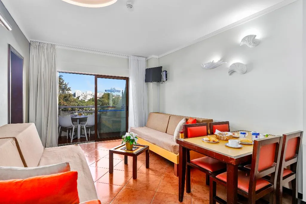 APARTMENT TWO BEDROOMS Room, Paraiso Albufeira, Algarve