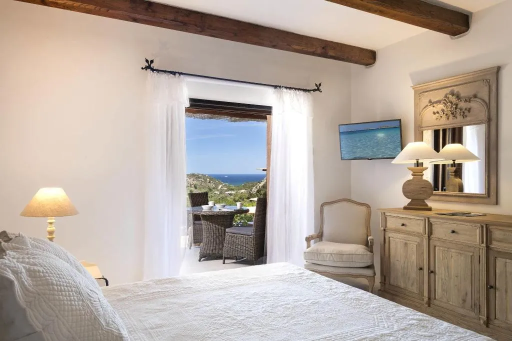 Room, Relais Villa Carola, Olbia
